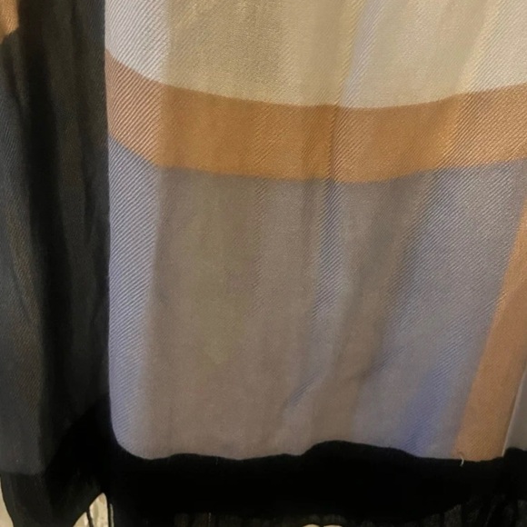 Geometric Patterned Scarf - Picture 2 of 4